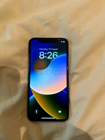 iPhone X (64 GB) good working condition with case (single owner), face ID issue only