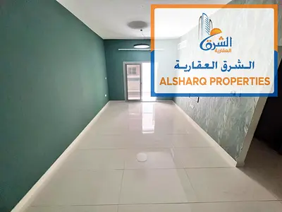 تاني ساكن- صاله منفصله - غرف ماستر - خزائن حائط - بلكونه اطلاله علي طريق رئيسي - تكيف مركزي - سهله لمخرج دبي والشارقه