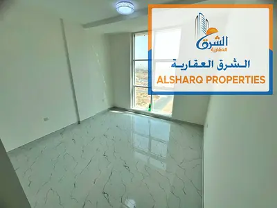 First occupancy - One month free - Two master bedrooms - Balcony with a view - Three bathrooms - Panoramic view