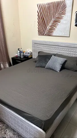 King size bed
