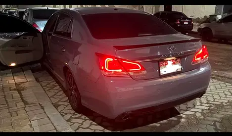 صورة 8 لـ 2011 Toyota AVALON