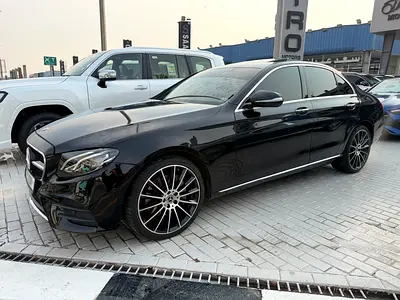 2017 Mercedes-BENZ E-CLASS — миниатюра 3