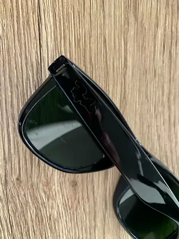 Black glossy unisex sunglasses - good condition