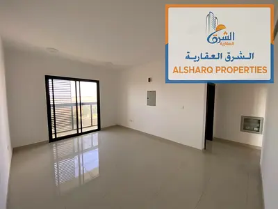 شقة غرفة وصالة أول ساكن للإيجار في الجرف الصناعية 2 مقابل المسجد ببلكونة وغرفة ماستر