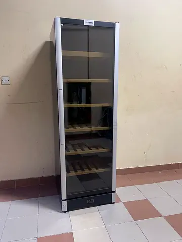 Vestforst wine fridge new sam like new condition