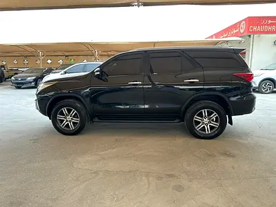 2017 Toyota FORTUNER 照片 3