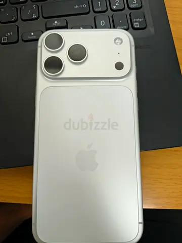 I phone 17 pro max