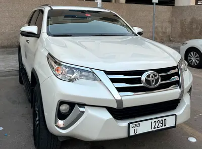2019 Toyota FORTUNER 照片 4