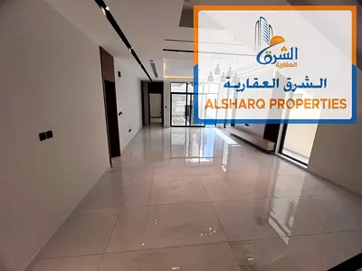 اول ساكن - طابقين تشطيب مودرن عالي - غرف ماستر - مسبح - حديقه - باركن مجهز