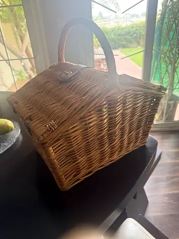Picnic basket