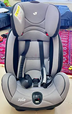 Joie child car seat / booster - good condition