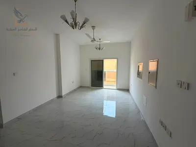 Two bedrooms and a living room, second occupant, with two balconies, two master bedrooms, central a