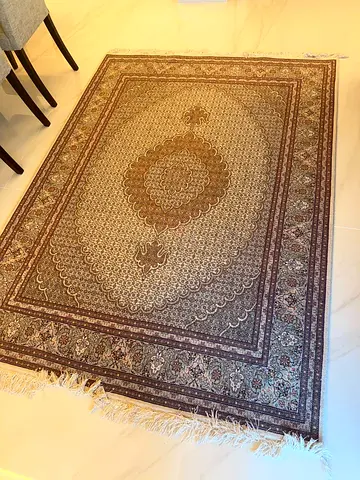 Traditional Persian Tabriz Handmade Carpet, 160x230 cm