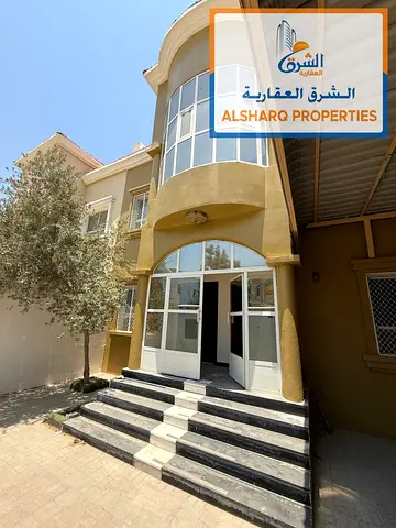 فيلا مستقلة فاخرة للإيجار في المويهات – 5 غرف ماستر | مساحة 4000 قدم | 120,000 درهم سنويًا