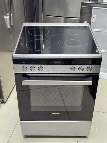 Siemens new model Electric Ceramic Cooker 60cm Flawless condition