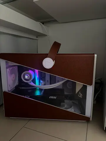 RTX 5090 PC Ryzen 7 64gb