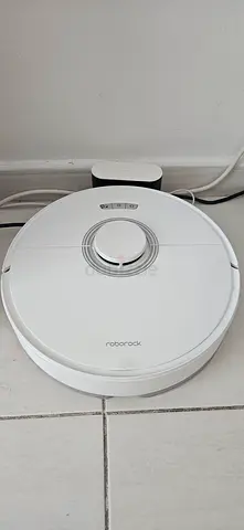 Roborock Q7 Max Robot Vacuum Cleaner - Good Working Condition