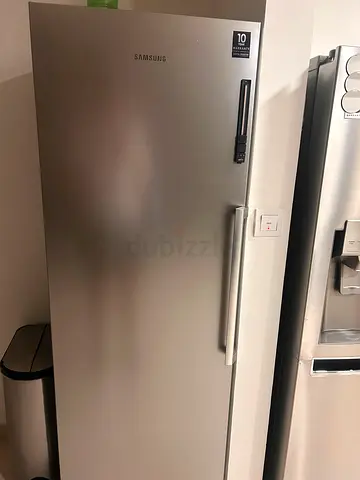Samsung Single-Door Upright Freezer- Silver Flawless condition