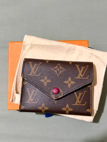 Louis Vuitton - Victorine compact wallet
