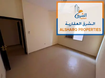 غرفة وصالة مساحة مريحة بناية عائلات وجديده سهولة الوصول إلى الشارقة ودبي