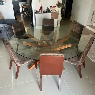 Modern Round Glass Dining Table – Stylish Wooden Base
