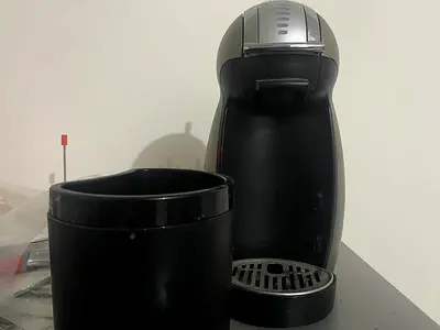 Nescafe Dolce Gusto Genio2 - been used few times only.