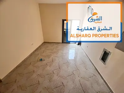 غرفة وصالة_ بلكونة _ خلف مركز دلتا_ سهل المخرج للشارقة ودبي وطريق الشيخ محمد بن زايد.