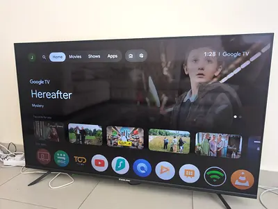 Nikai 55" QLED 4K Smart TV, Excellent Condition