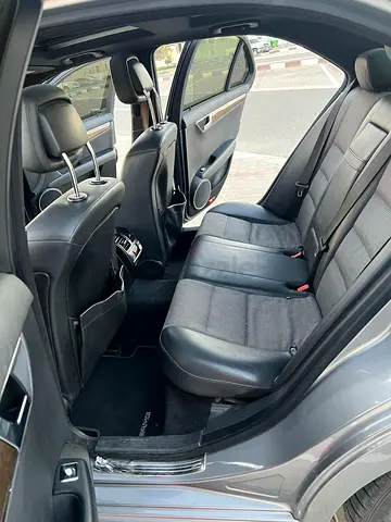Mercedes-Benz C-Class C300 2011 GCC Specs | Well Maintained