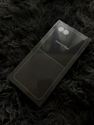 Samsung Z Flip 8 Brand New Sealed