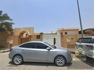 good villa for family with 4 bedroom majlist maidrrom and 6 washroom in 70k