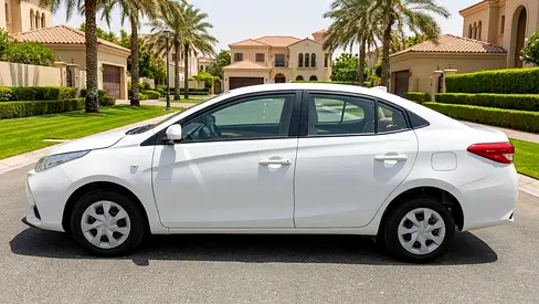 صورة مصغرة 3 لـ 2022 Toyota YARIS