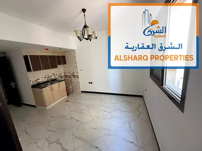 فرصة مميزة لاستئجار استوديو ثاني ساكن في الجرف 2، خلف مركز الدلتا وبالقرب من المدرسة الوطنية، في موقع حيوي قريب من جميع الخدمات وسهل الوصول إلى الشارق