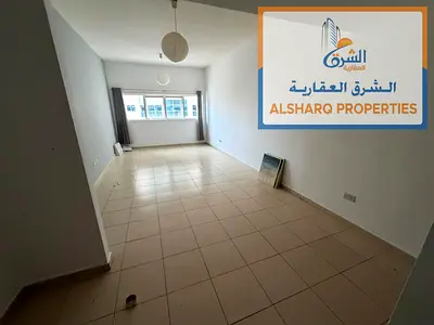 Largest spaces - Separate kitchen - Built-in wardrobes - Central air conditioning - Panoramic view - Free maintenance - Prime location