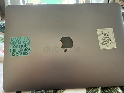 MacBook Air 2020 M1 in a perfect condition with the box