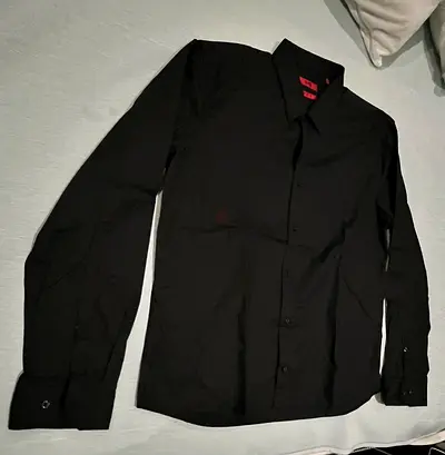 HUGO BOSS "Elisha01" Men's Dress Shirt - Brand New (NWOT) - Size 44 / 17.5 XL slim fit