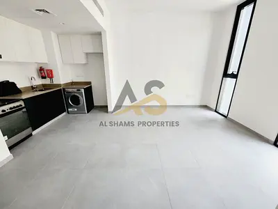 Luxury 1bhk with gym pool parking is free