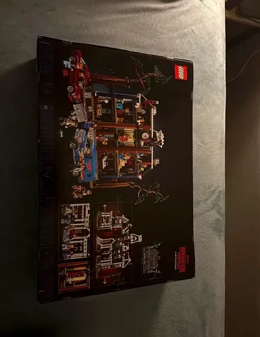 LEGO Stranger Things The creel house sealed