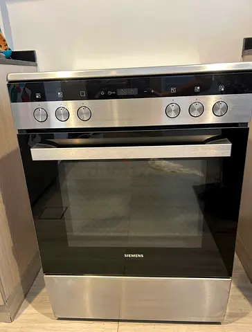 Simenes cooking range , good condition
