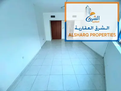 استديو_ مساحة كبيرة جداً_ خزائن بالحائط_ تكييف مركزي_أبراج الفالكون_ سهل المخرج للشارقة ودبي