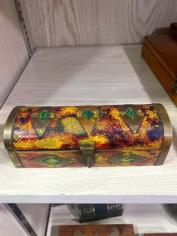 Wooden designed box-16cm length