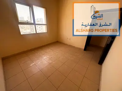 غرفة وصالة _صالة منفصلة _ قرب شارع الكويت_تكييف سبليت _سهل المخرج للشارقة ودبي