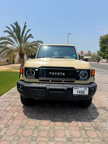 2025 Toyota LAND CRUISER 70 SERIES — миниатюра 3