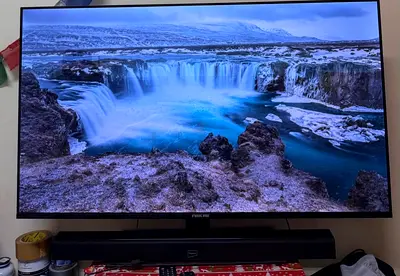 50 inch nikai LED Smart TV with impex Soundbar - Excellent Condition