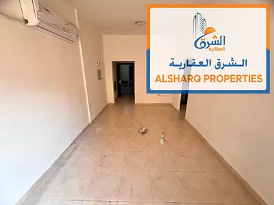 أجمل الشقق وأقل الأسعار للإيجار السنوي في الروضة 3، غرفة وصالة بمساحة كبيرة وبلكونة، في موقع مميز