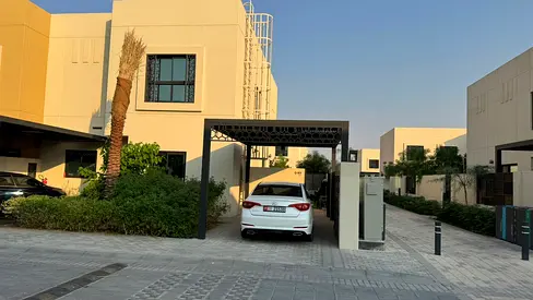 للبيع فيلا مفروشة في المدينة المستدامة الشارقة