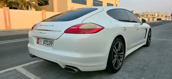 2011 Porsche PANAMERA — миниатюра 6