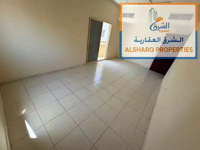 كورنيش عجمان ِ_تكييف مركزي _اتنين حمام _صاله منفصله _ببلكونه اطلاله ممتازه _الموقع مميز _سكن عائلات