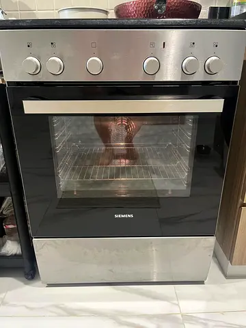 Siemens freestanding electric oven 60cm - Good working condition for oven and cooker