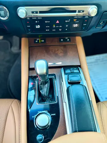 صورة 6 لـ 2017 Lexus GS-SERIES